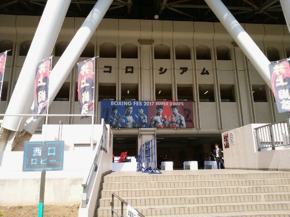 �L���R���V�A��