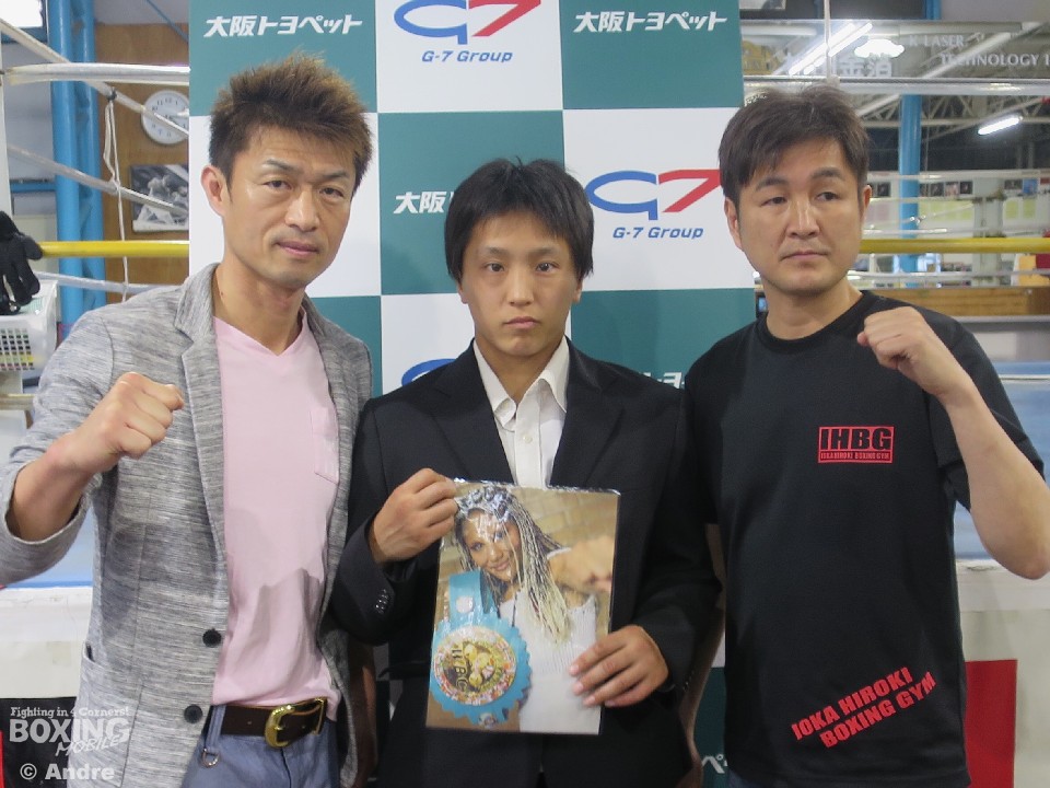 �ʂ��Ă�݂����L�V�R�ŏ��̐��E����