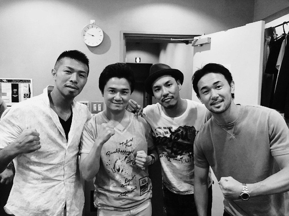 �ǂ��Ȃ�!���C�E�F�U�[vs�}�N���K�[