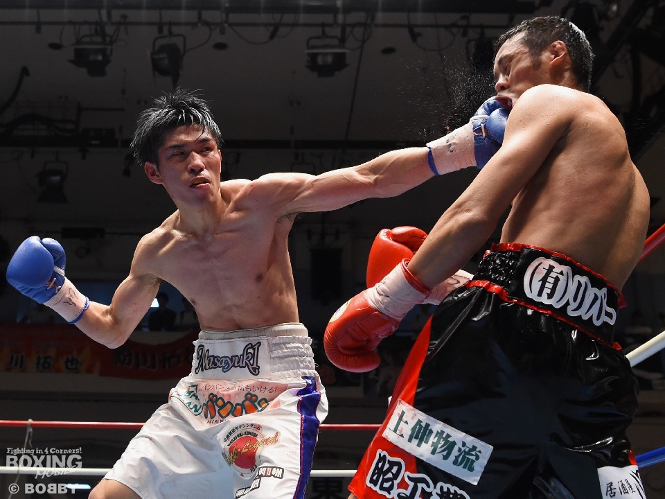 ���c�͕���̐��E�����N���蒆��