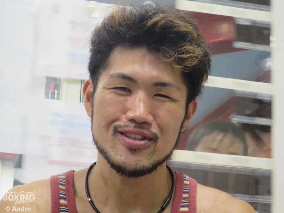 ジャンボおだ信長本屋ペタジーニ(六島)