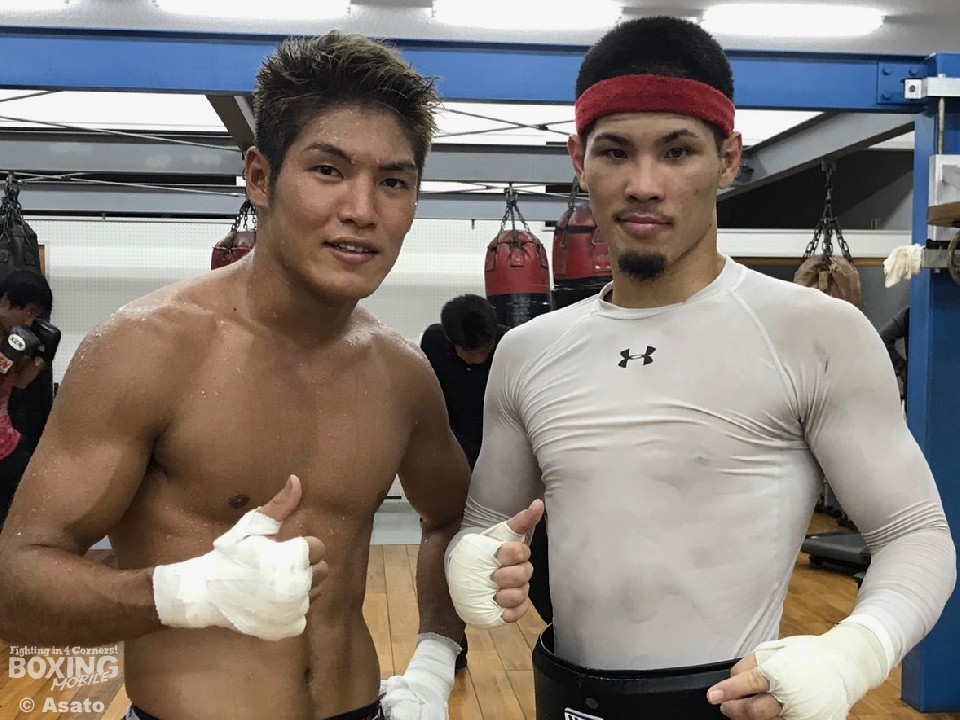 �����Ƌg�J���X�p�[�Ō���