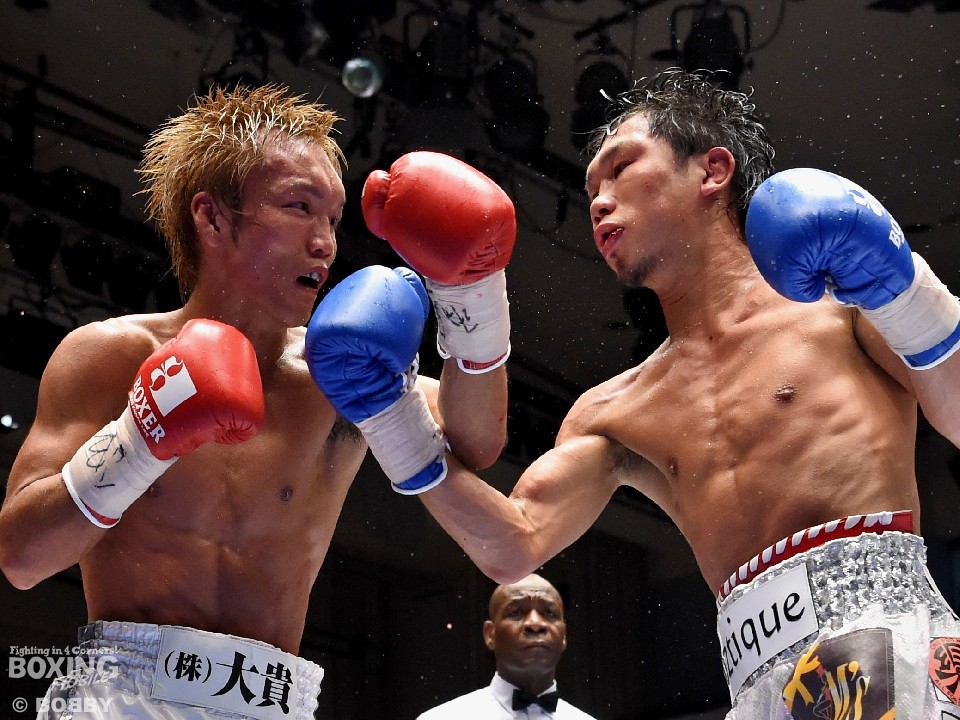 �Ӓn�ƈӒn���Ԃ��荇����