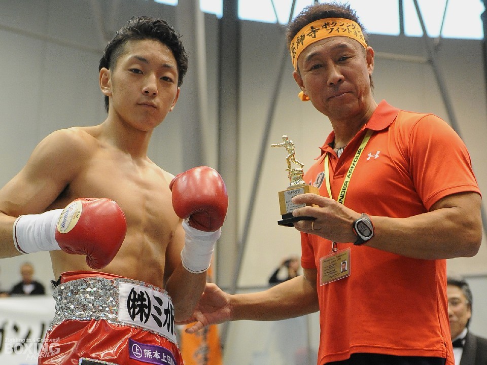 森はデビューから3連続KO