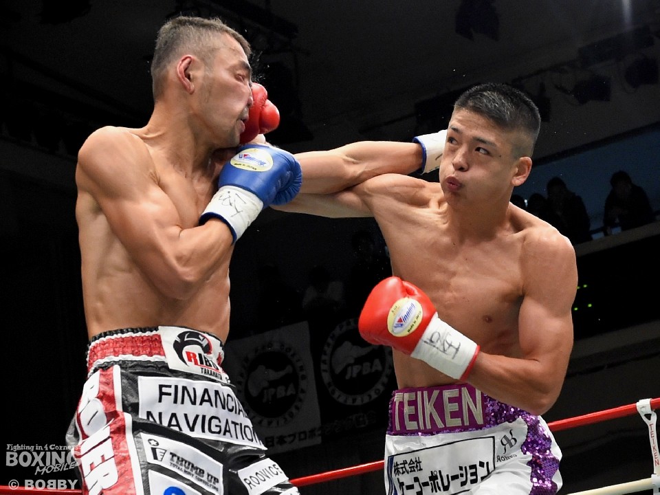 ���g��ƍ������]���x���g�������đΐ�