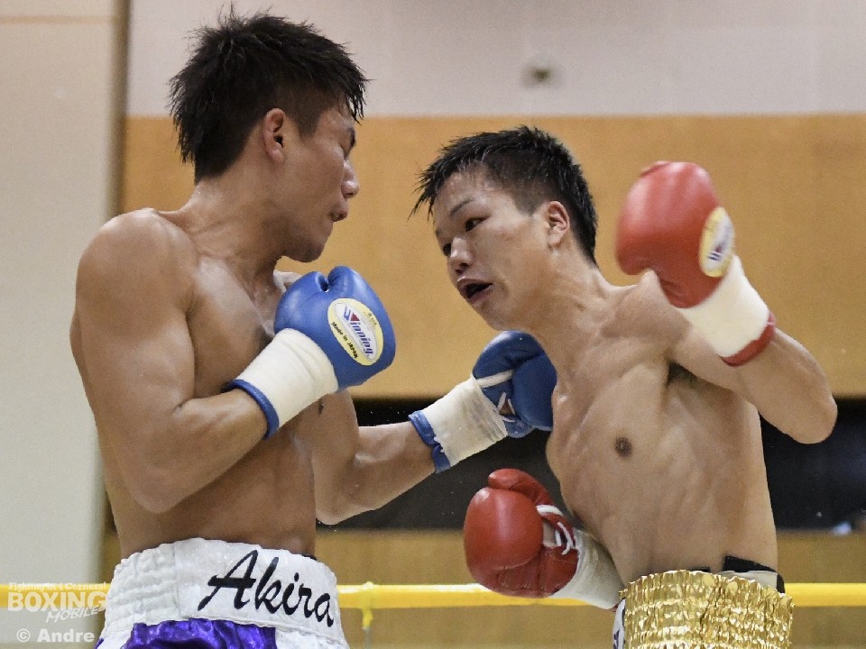大野顕と荒木哲