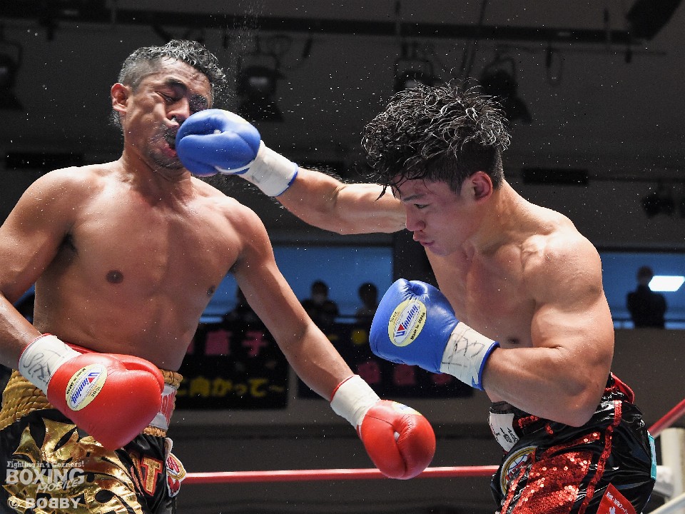 �O������ڎw���Ĉ��x�u���ҍU!