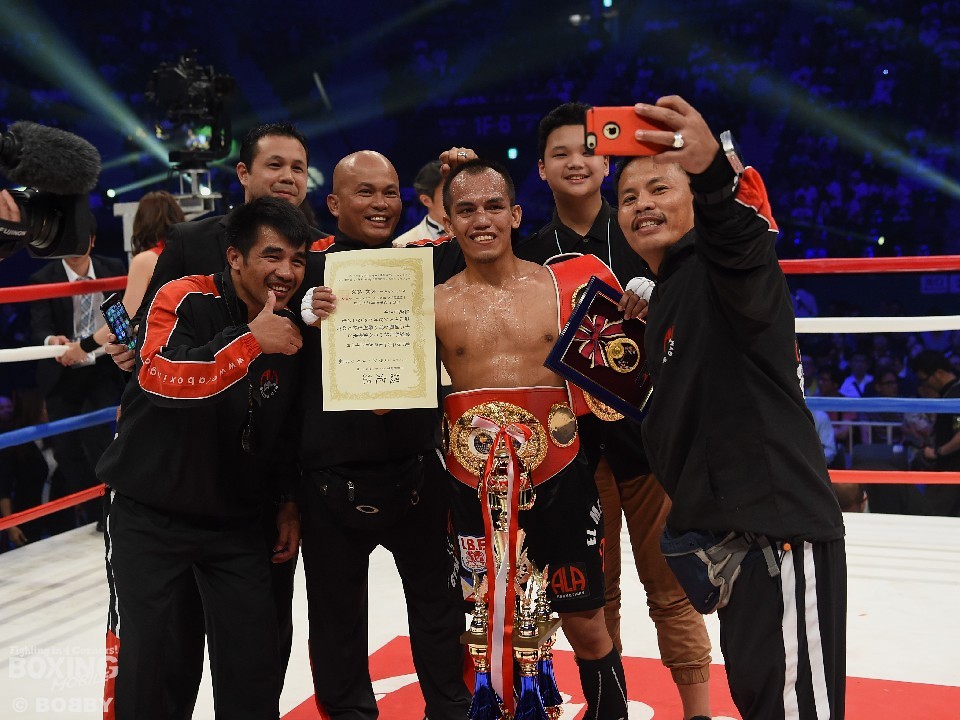 �~�����E�������h