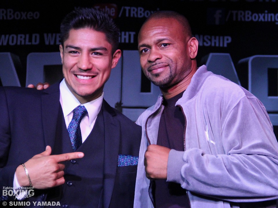 ロイ・ジョーンズ(右)