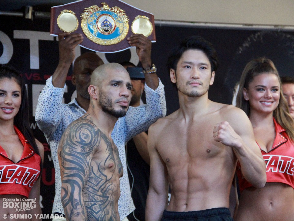 コット戦前の亀海(右)