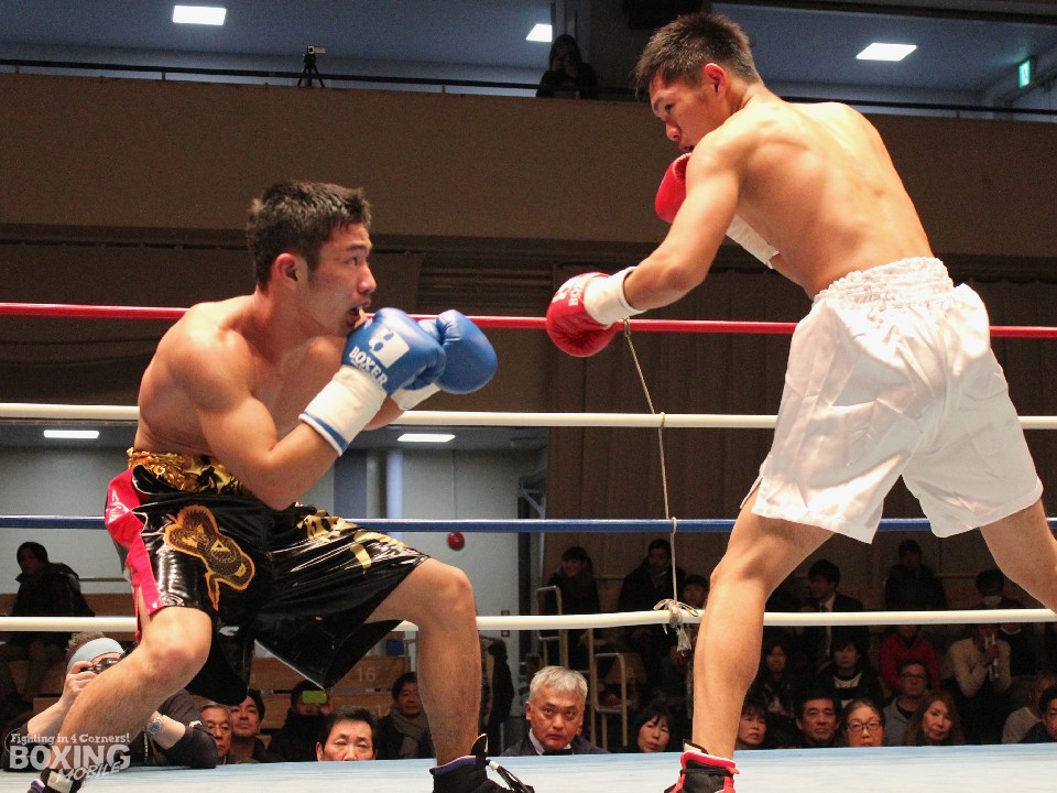 甲斐(左)と碇(右)が激しいペース争い