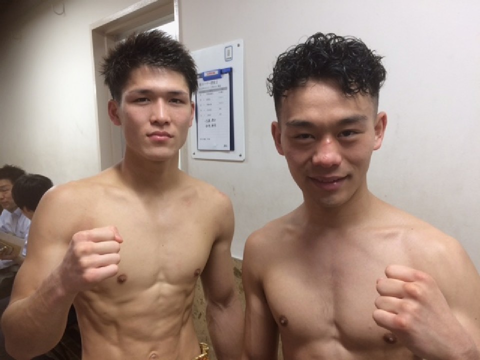 ��:�F�Ö؂ƉE:��̏o�������ɒ���!