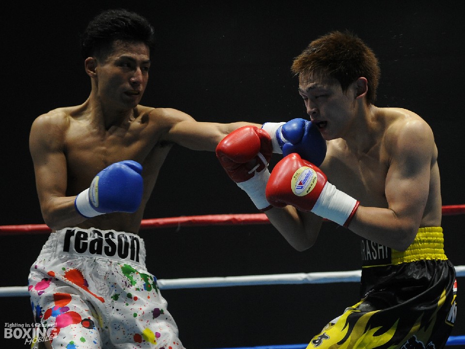 �A�E�F�C�̖{�g���P��