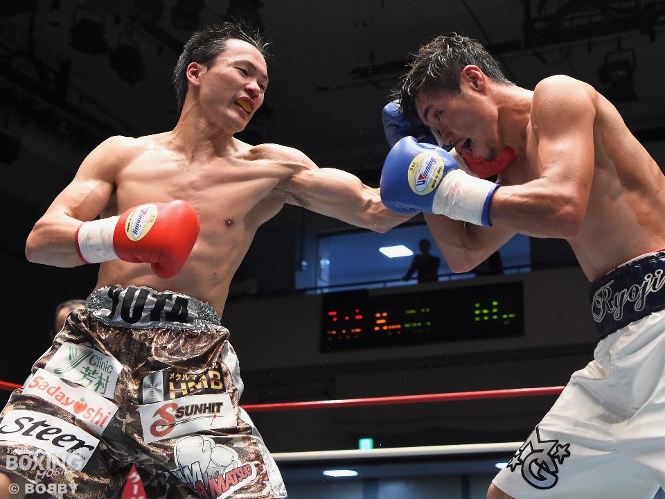 高度な技術戦を展開を見せた