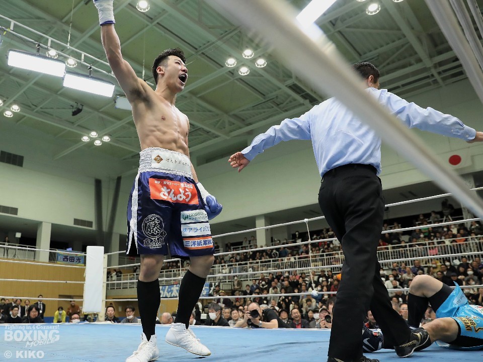 MVPは初回TKOで王座を奪取した竹迫