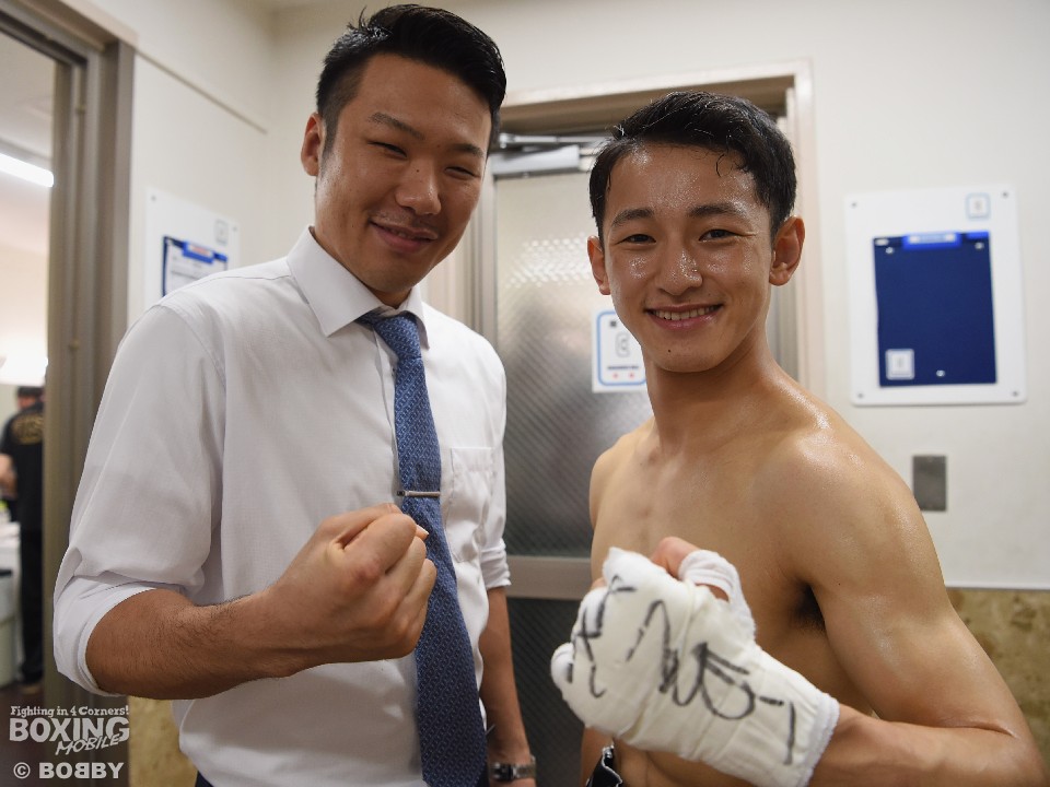 �|�������҂���X���o(���[���h�X�|�[�c)