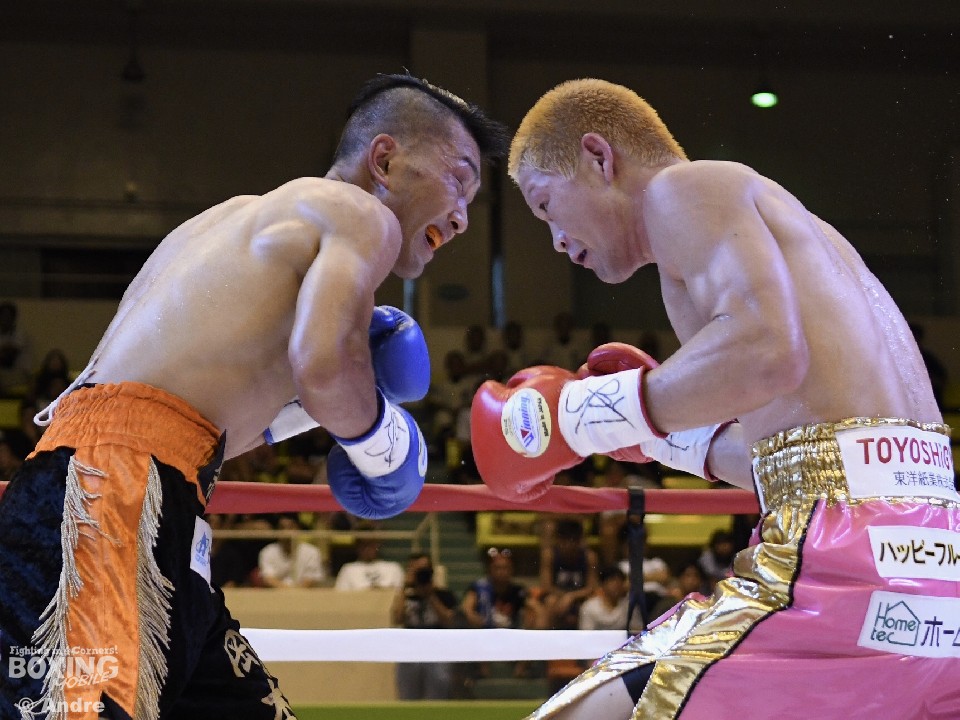 ���œ��{�E�F���^�[���^�C�g���}�b�`