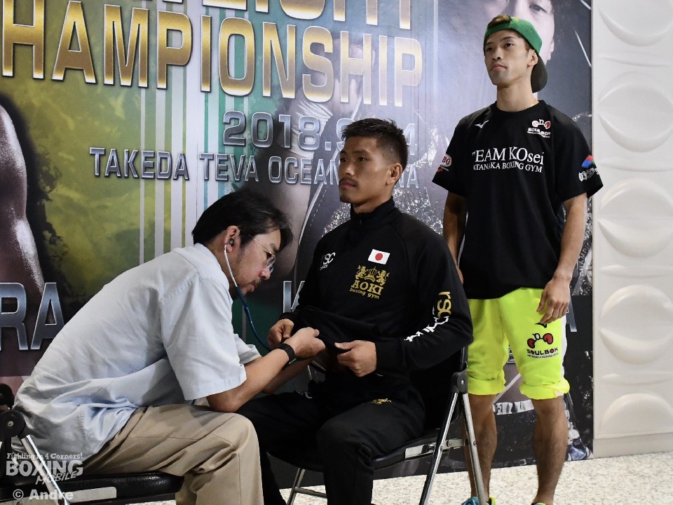 �ؑ��āu�������{�̓A�E�F�C���Ȃ��v