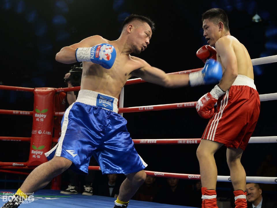 ���X�ȃ{�f�B�u���[�ōU�ߑ�������