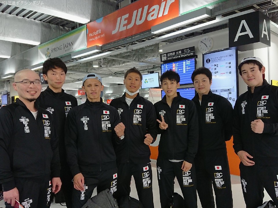 �g���[�i�[���܂ߑ����̃W���[�W�ŉ���