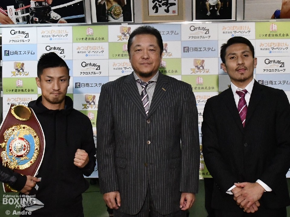 ��������ƒ������j���^�C�g����𔭕\