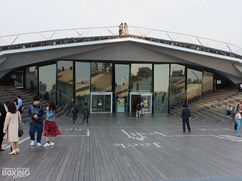 �傳�񋴃z�[���ł̃{�N�V���O�C�x���g�͍��񂪏�