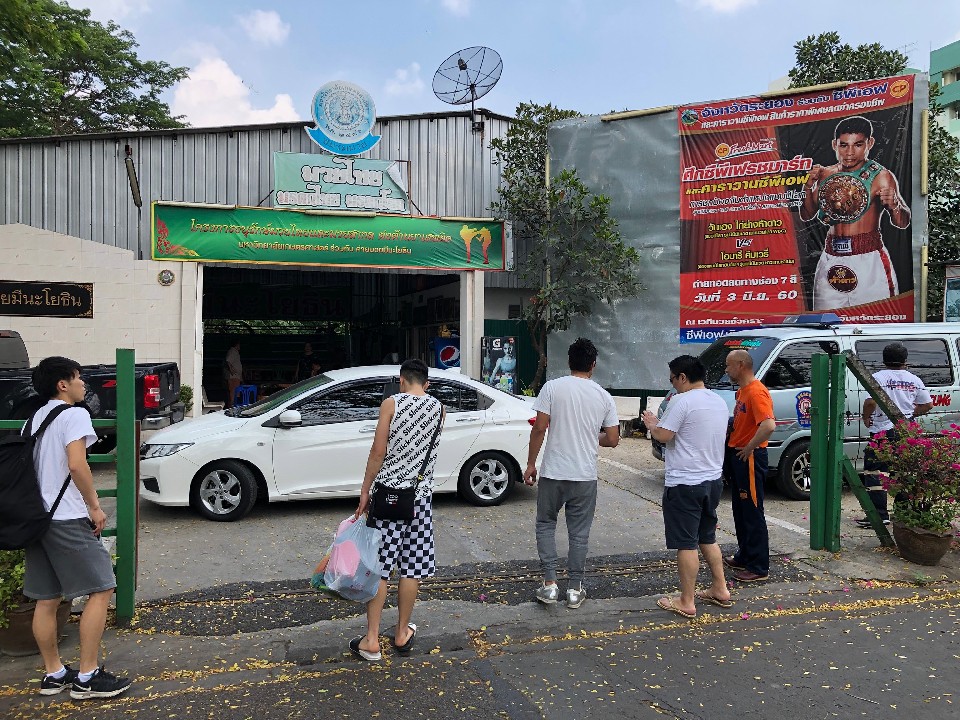 �~�i���[�e�B���{�N�V���O�W��