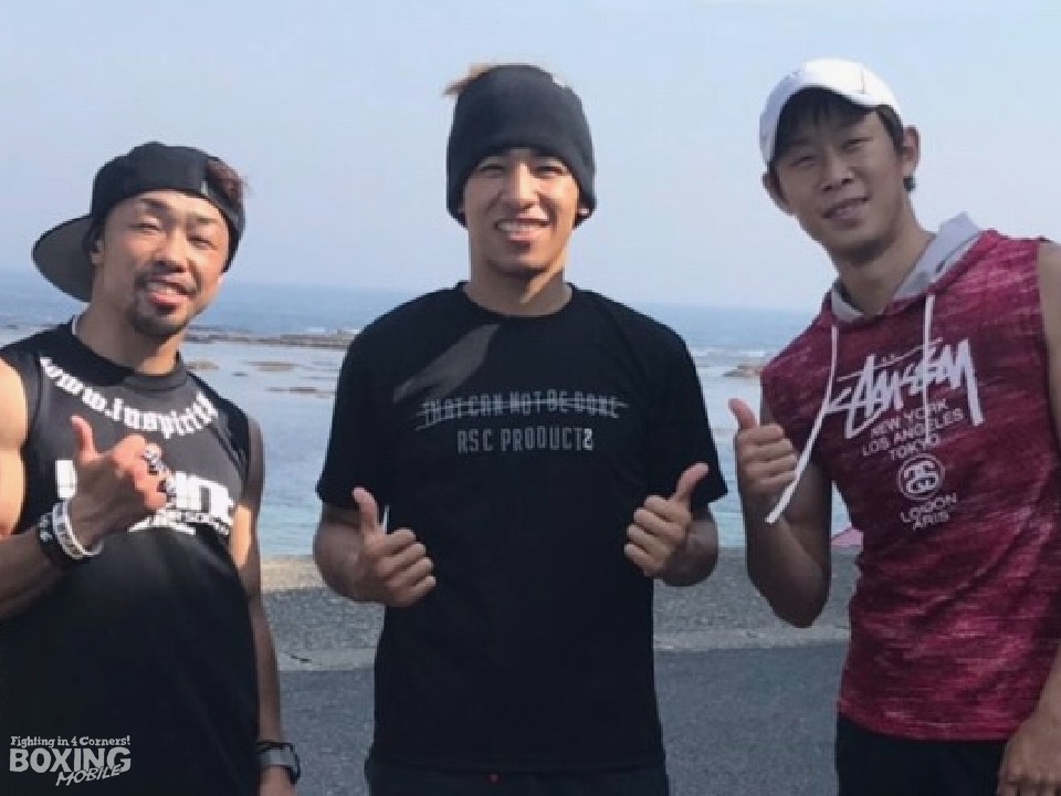 ���d�~���E���������E������