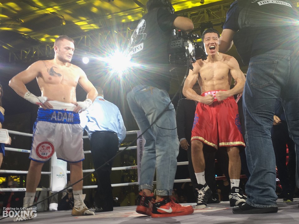 ファンロン・メン(中国)に軍配があがった!