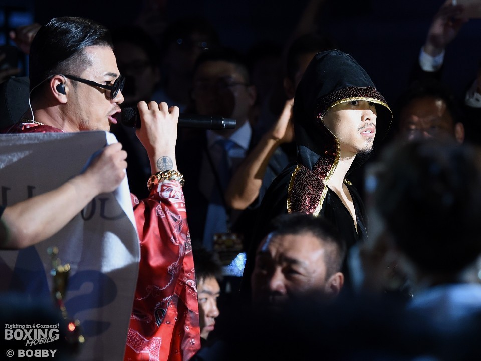 �䉪���Ă̎��̑���͒N������?