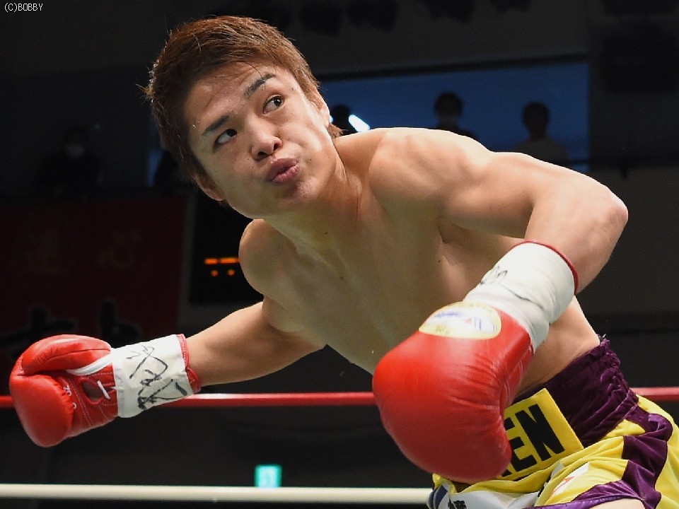 練習中に左足を負傷