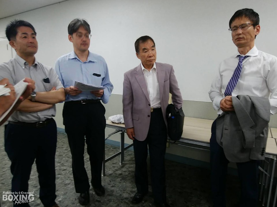 �W���̈͂ݎ��