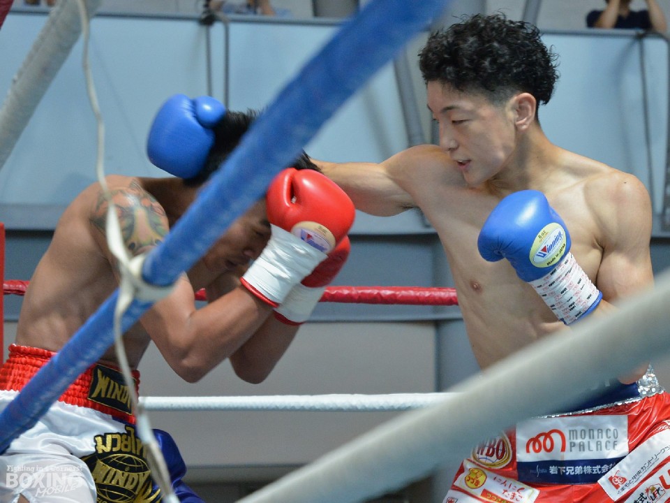 �E:�X���ϋɓI�ȍU��