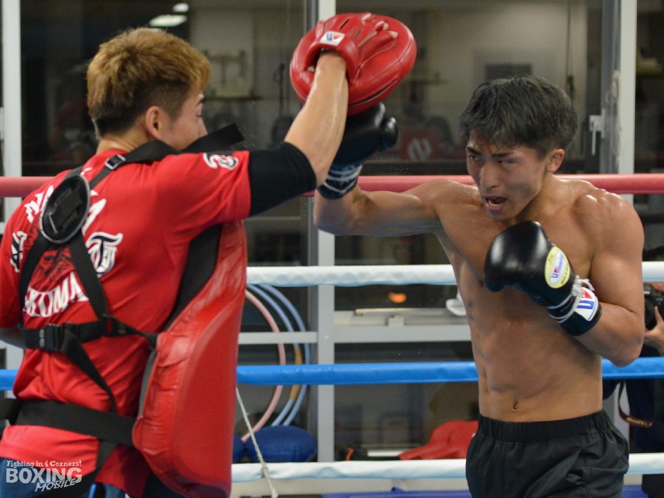 ��㏮��̃~�T�C���̂悤�ȉE!