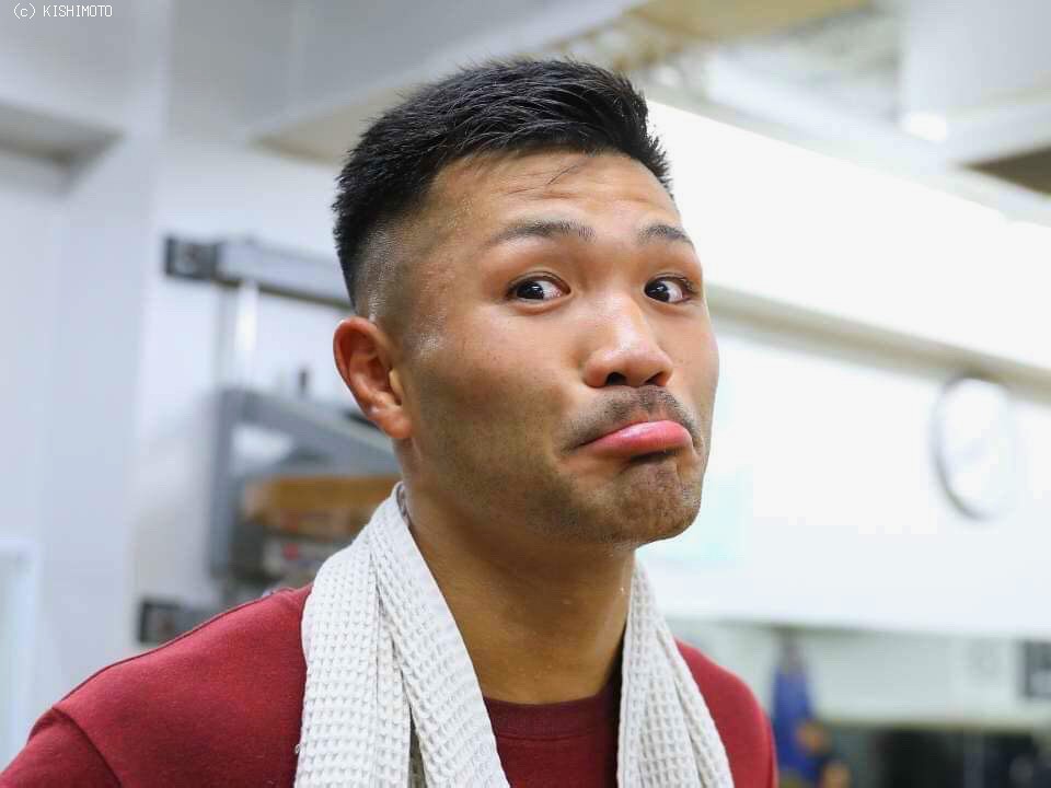 �R�����Ƃ͎���KO�Ō�����ɓ˂��i��