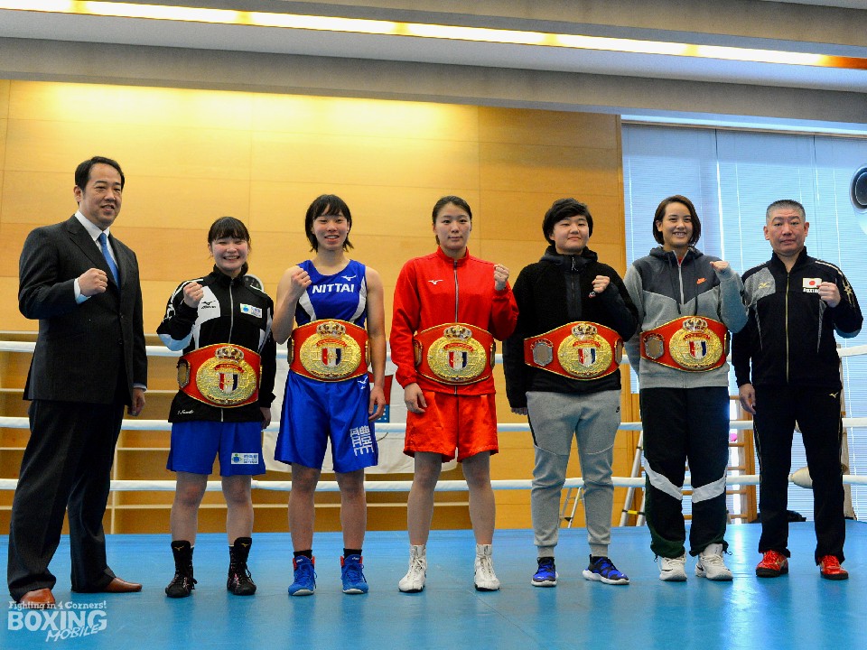 内田会長・並木・入江・濱本・鬼頭・津端・梅下専務理事