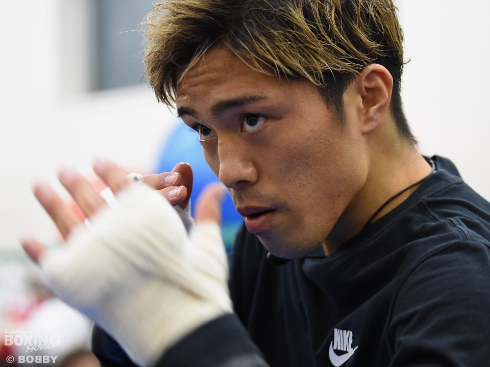 �ɓ����A�E�F�[�ɏ�荞��!