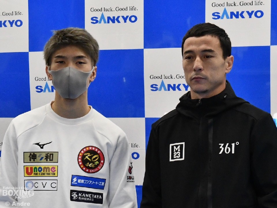 �c���ƃg���n�c�̑̊i�͂قړ���