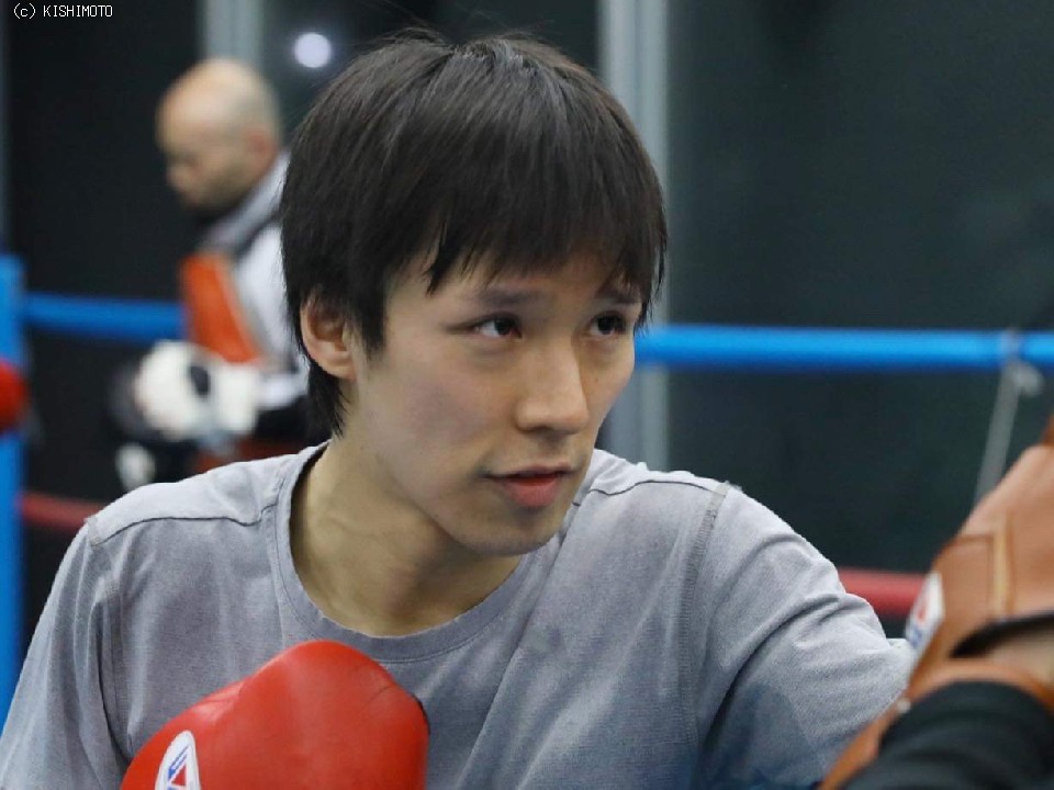 初防衛戦に臨む中川