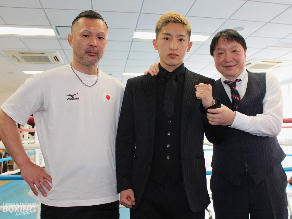 �X�[�p�[�t���C���ɖʔ����z������Ă���!