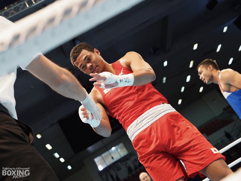 試合後は無言の岡澤セオン