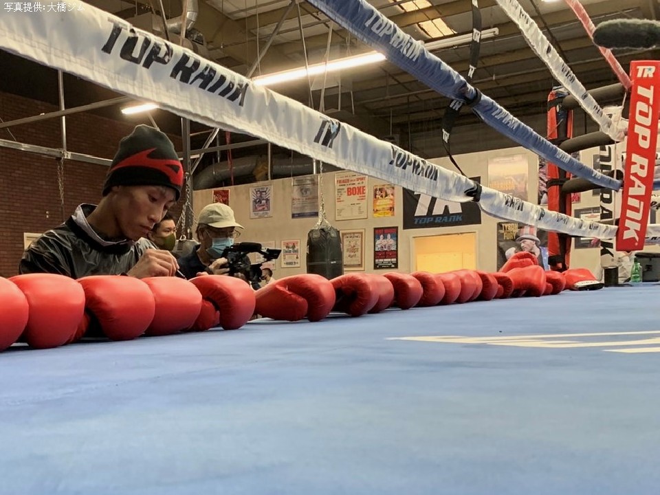 �O���[�u30�ɃT�C������㏮��(�勴)