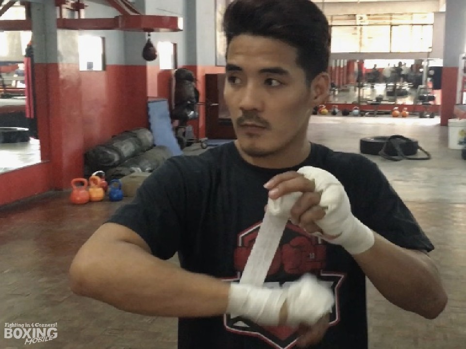 ���J���l�Ƒΐ킷��}�O�����̑f��