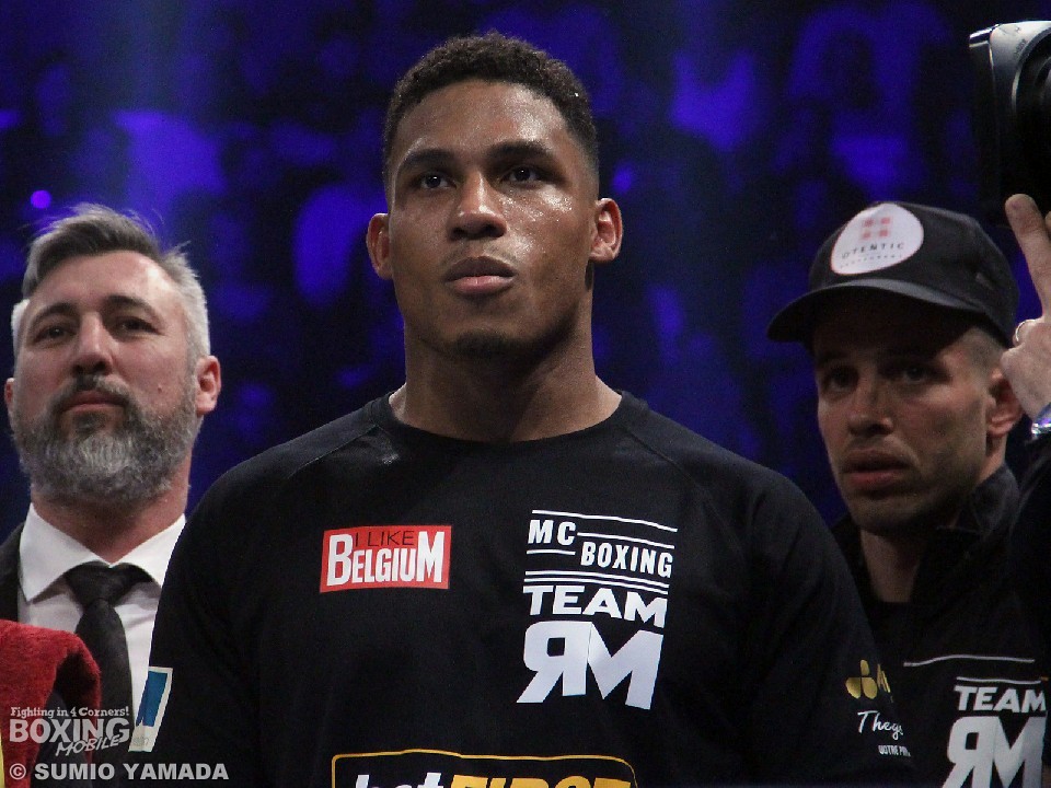 �u���b�W���[��2�ʃ����h�E�����t�B�[