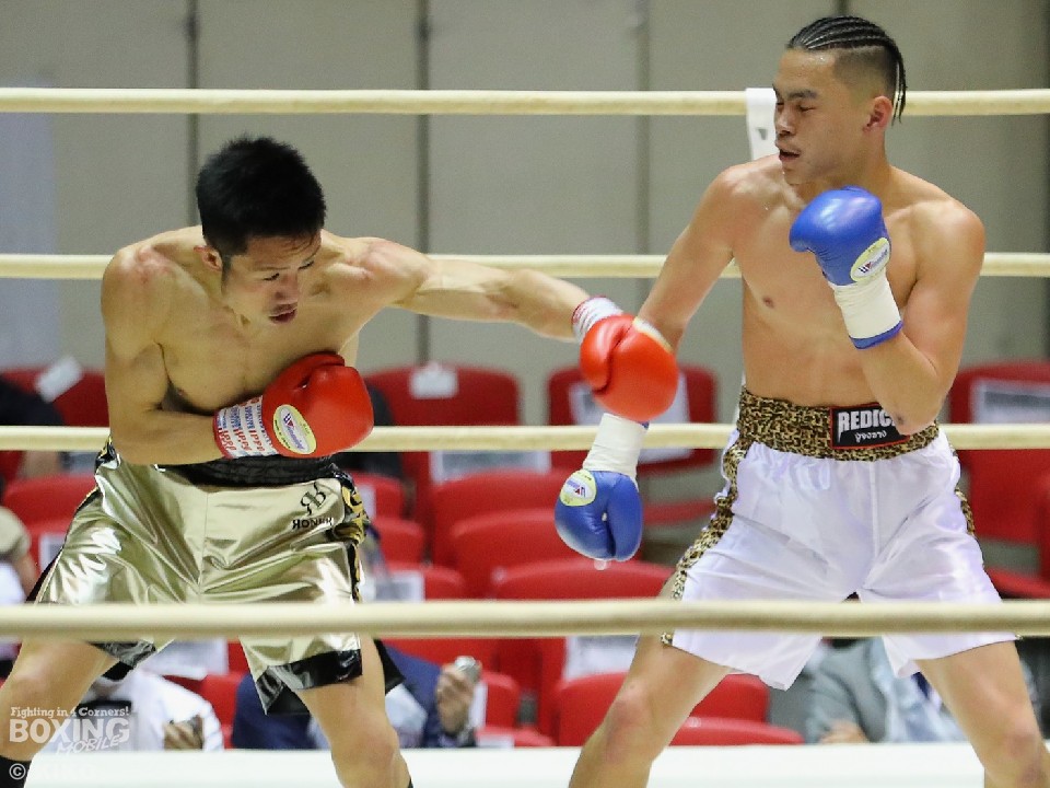 左:鶴田貴大(フォーラムスポーツ)<br>右:清水新(仲里)