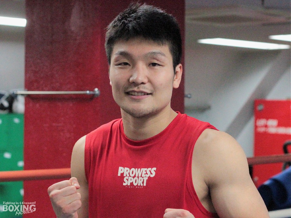 ���ˋI���^�C�g���}�b�`��U��Ԃ�