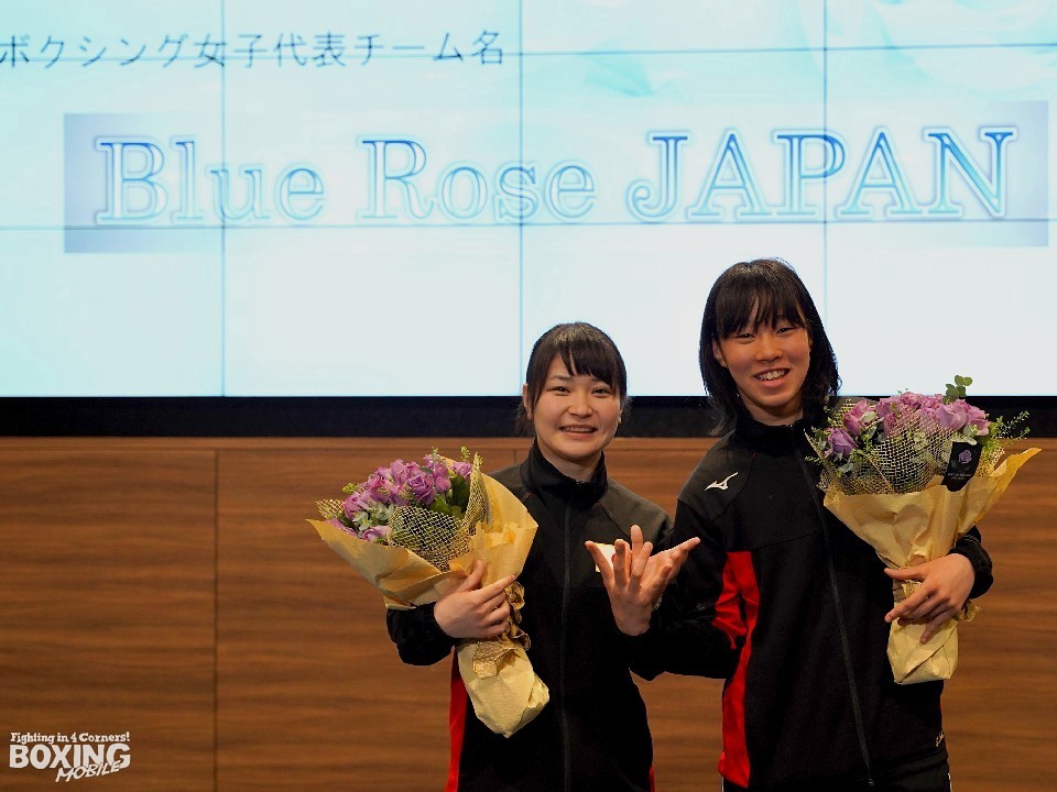 (左)並木月海と入江聖奈(右)