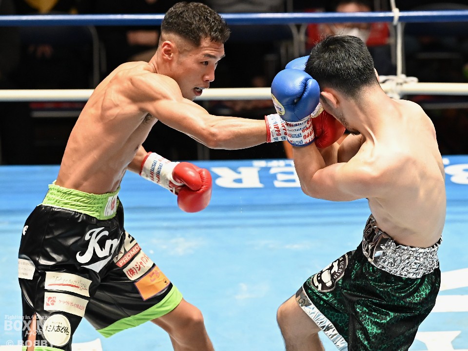 �X�[�p�[�t�F�U�[�������J�[�Ό�!