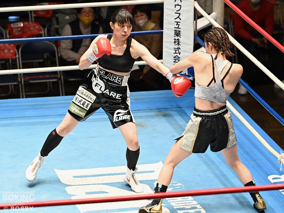 ��:���������ۂ���(FLARE�R��)���U�ߗ��Ă�