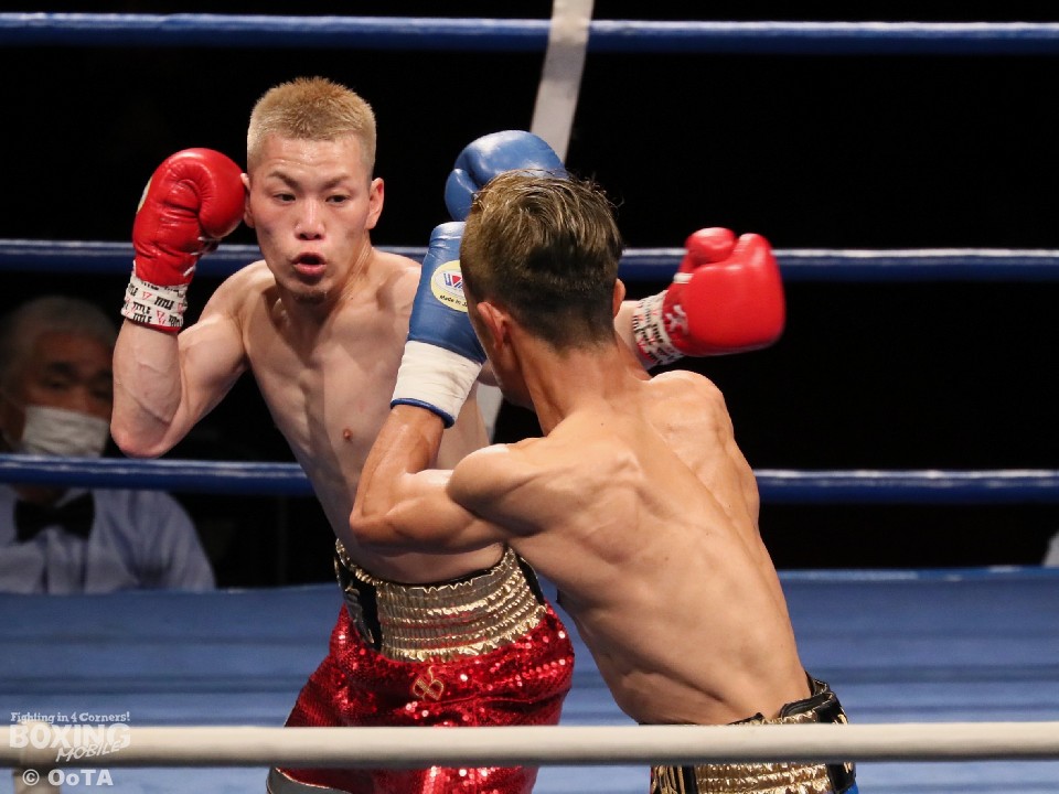 ��:�O�����C(�F��)���U�ߗ��Ă�